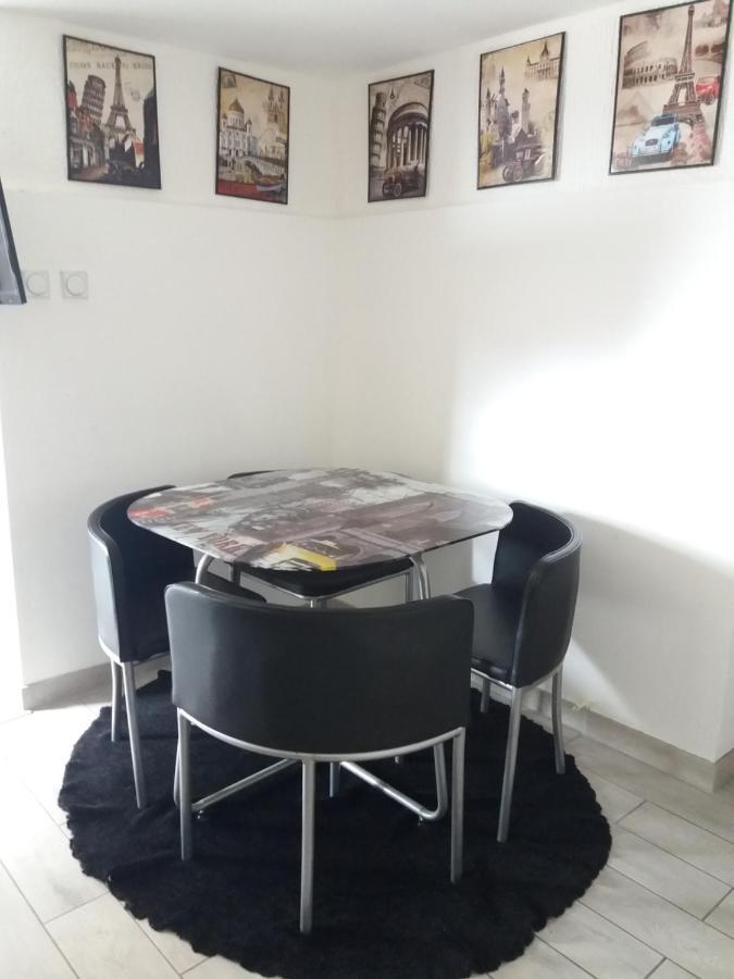 Bianco Nero Appartamento Nisz Zewnętrze zdjęcie